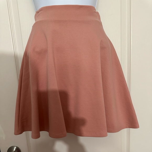 Charlotte Russe High waist Mini Skirt Pink - Picture 2 of 4